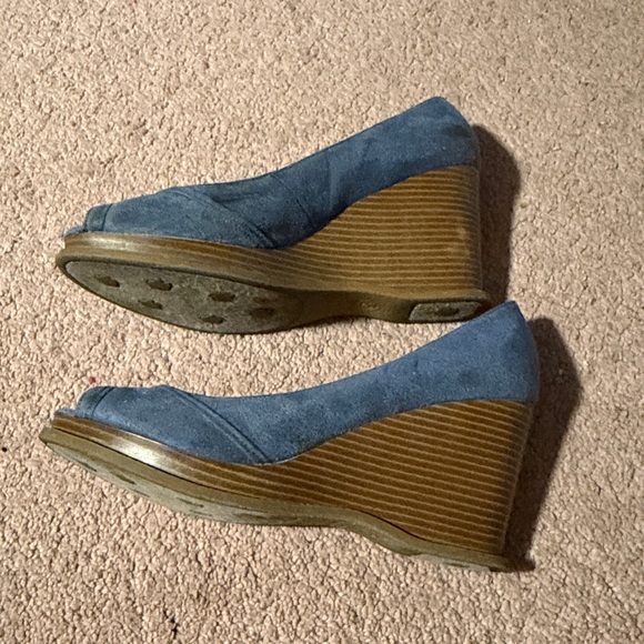 Elegant Blue Wedge Peep Toe Shoes - Picture 3 of 7